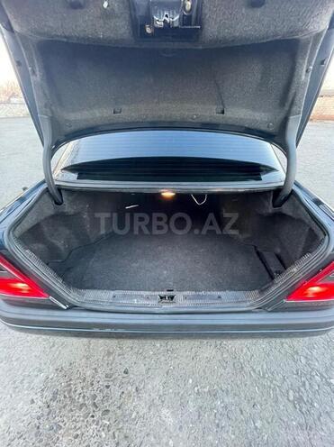 Mercedes  1997, 324,000 km - 2.2 l - Ucar