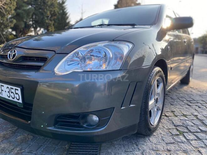 Toyota Corolla 2005, 225,000 km - 1.4 l - Bakı