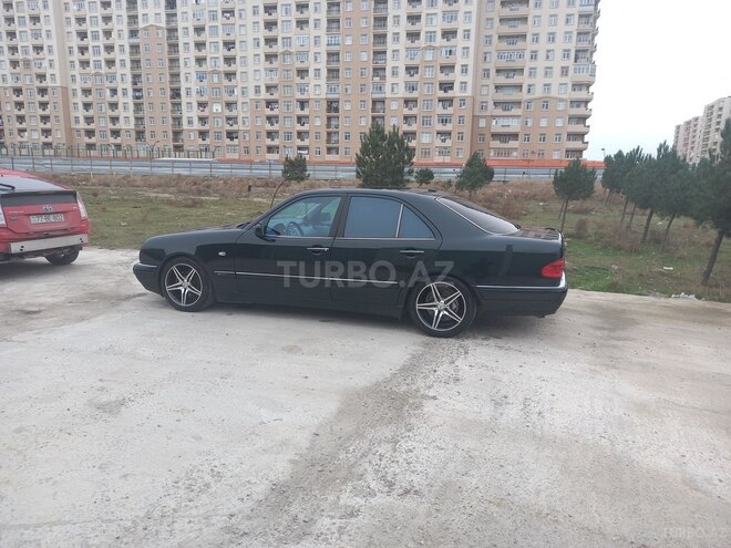 Mercedes E 240 1998, 332,000 km - 2.4 л - Bakı