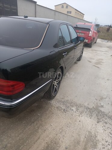 Mercedes E 240 1998, 332,000 km - 2.4 л - Bakı