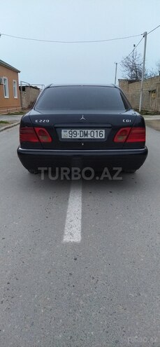Mercedes E 220 1999, 348,438 km - 2.2 l - Bakı