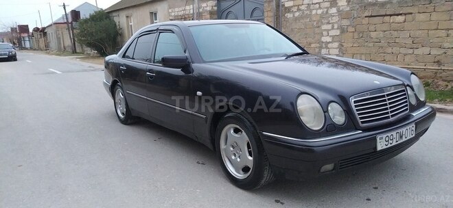 Mercedes E 220 1999, 348,438 km - 2.2 l - Bakı