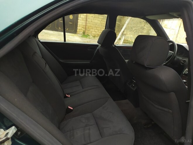 Mercedes E 230 1997, 297,956 km - 2.3 l - Bakı