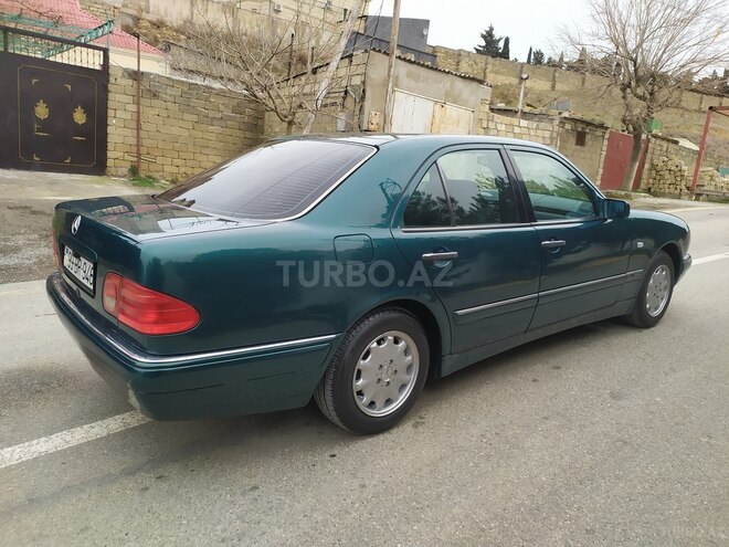 Mercedes E 230 1997, 297,956 km - 2.3 l - Bakı