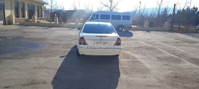 Mercedes E 200 2002, 231,639 km - 2.0 l - Şirvan