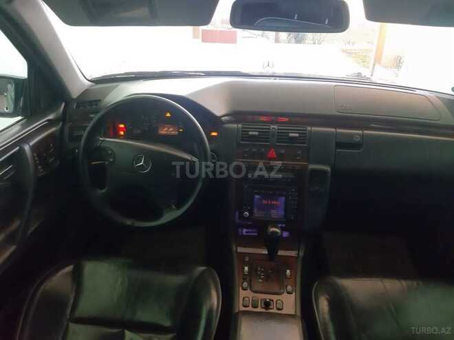 Mercedes E 320 2000, 280,000 km - 3.2 l - Gəncə