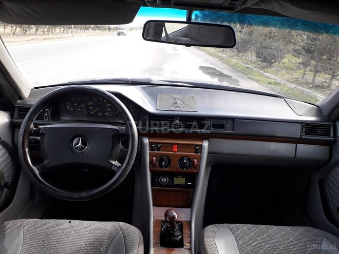 Mercedes E 200 1991, 312,658 km - 2.0 l - Sumqayıt
