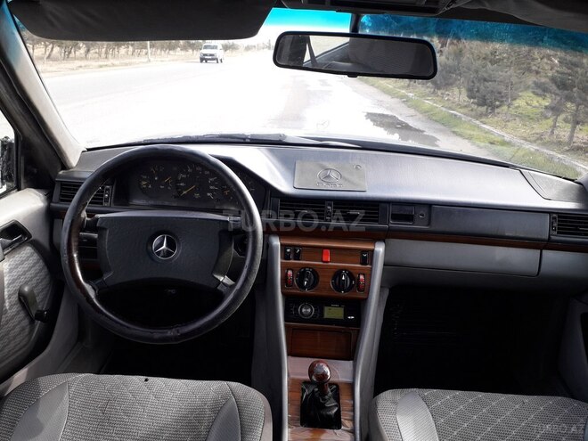Mercedes E 200 1991, 312,658 km - 2.0 l - Sumqayıt