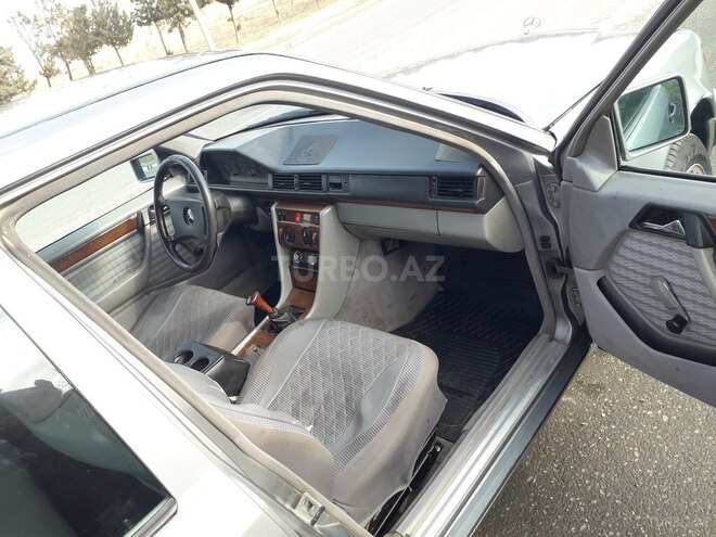 Mercedes E 200 1991, 312,658 km - 2.0 l - Sumqayıt