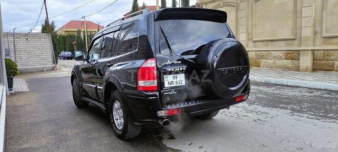 Mitsubishi Pajero 2005, 275,000 km - 3.0 l - Bakı
