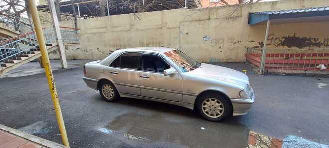 Mercedes C 220 1998, 432,000 km - 2.2 l - Bakı