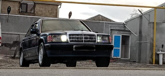 Mercedes 190 1991, 290,000 km - 2.0 l - Bakı