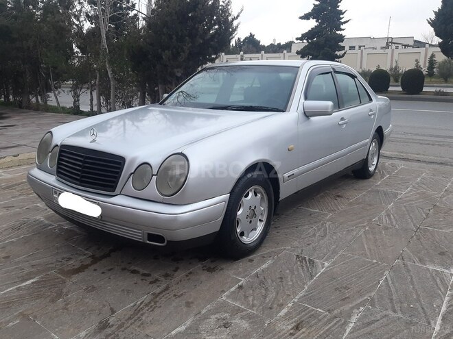 Mercedes E 200 1999, 215,000 km - 2.0 l - Sumqayıt
