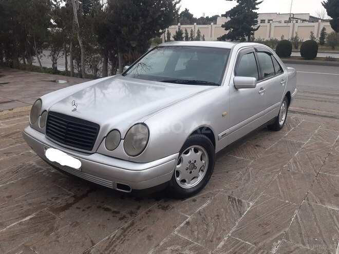 Mercedes E 200 1999, 215,000 km - 2.0 l - Sumqayıt