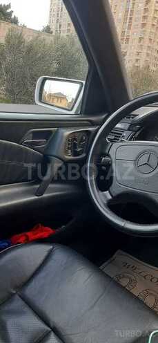 Mercedes E 320 1998, 286,000 km - 3.2 л - Bakı