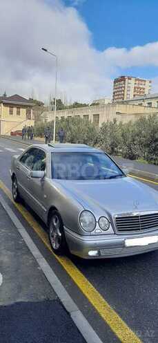 Mercedes E 320 1998, 286,000 km - 3.2 л - Bakı