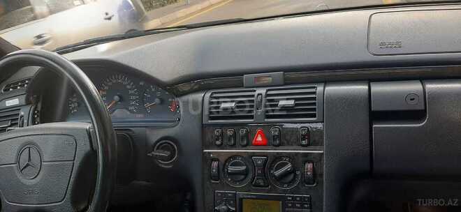 Mercedes E 320 1998, 286,000 km - 3.2 л - Bakı