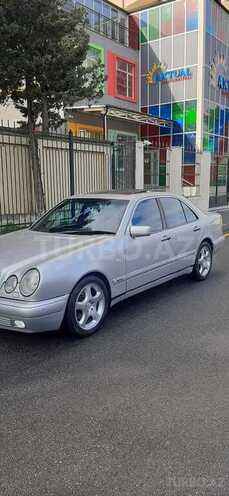 Mercedes E 320 1998, 286,000 km - 3.2 л - Bakı