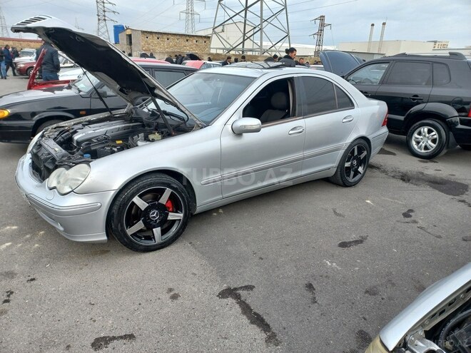 Mercedes C 240 2001, 396,000 km - 2.4 l - Bakı