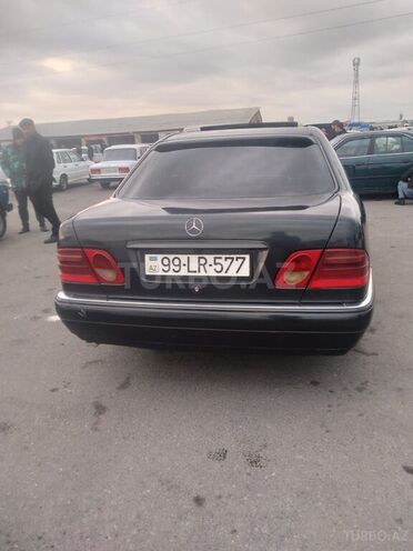 Mercedes E 220 1997, 380,000 km - 2.2 l - Bakı