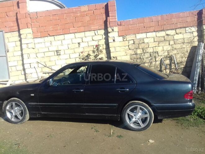 Mercedes E 220 1997, 380,000 km - 2.2 l - Bakı