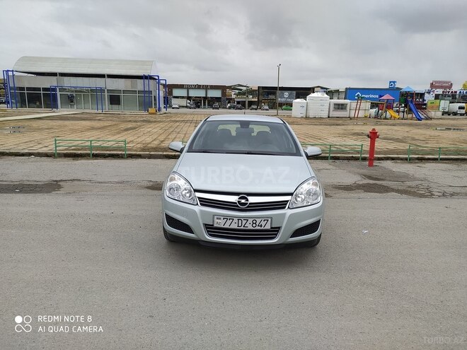 Opel Astra 2009, 124,500 km - 1.4 l - Bakı