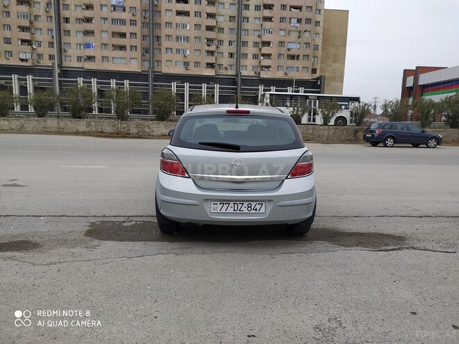 Opel Astra 2009, 124,500 km - 1.4 l - Bakı
