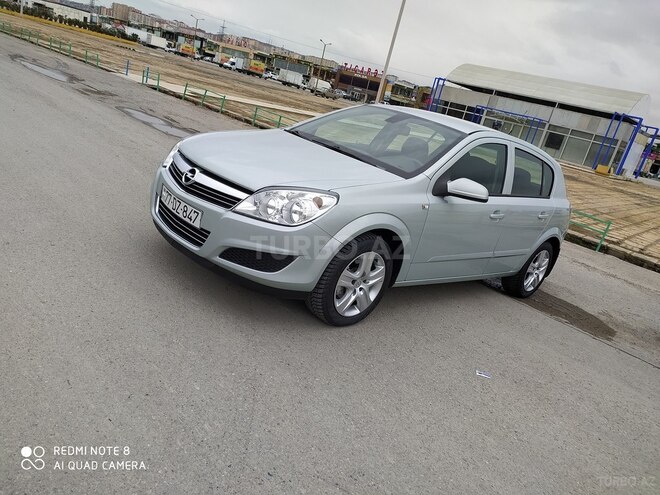 Opel Astra 2009, 124,500 km - 1.4 l - Bakı