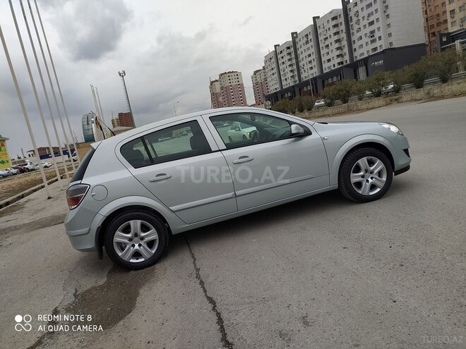 Opel Astra 2009, 124,500 km - 1.4 l - Bakı