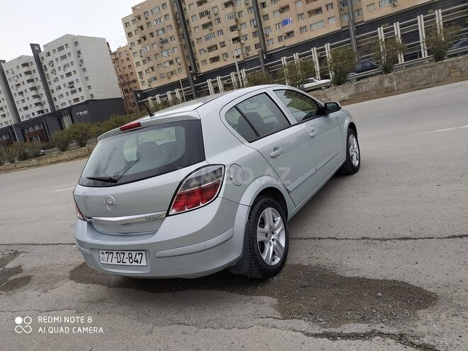 Opel Astra 2009, 124,500 km - 1.4 l - Bakı