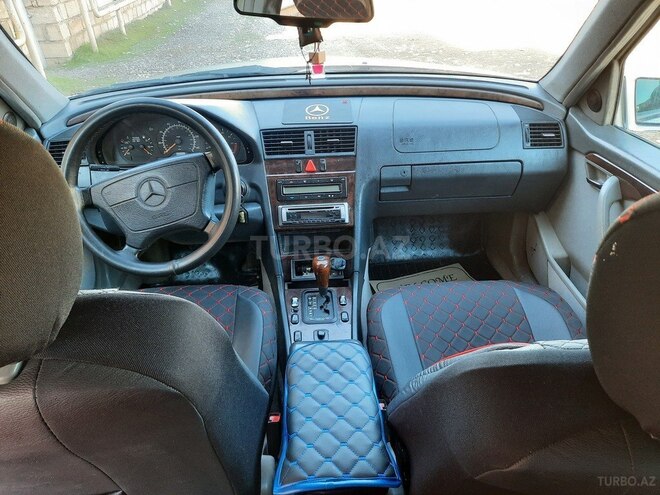 Mercedes C 230 1997, 284,469 km - 2.3 л - Sumqayıt