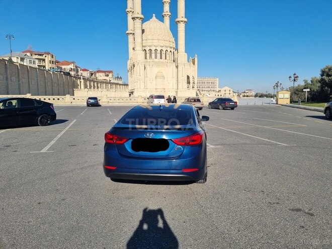 Hyundai Elantra 2015, 71,000 km - 1.6 l - Bakı