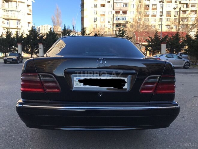 Mercedes E 220 2000, 500,000 km - 2.2 l - Bakı