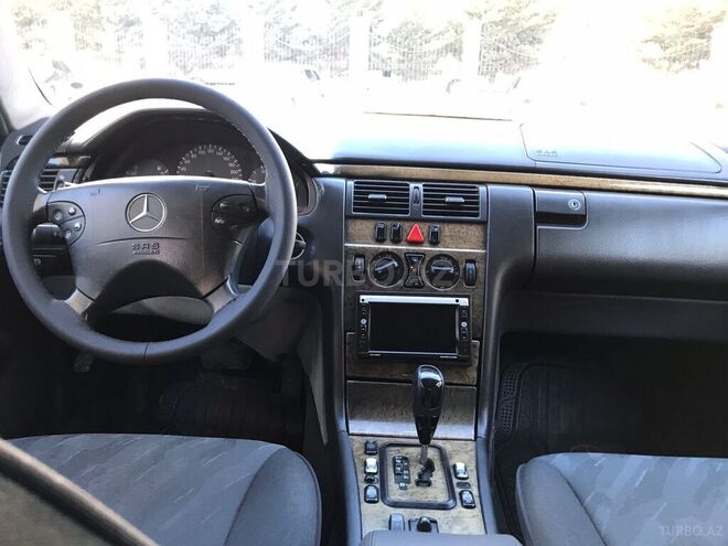 Mercedes E 220 2000, 500,000 km - 2.2 l - Bakı