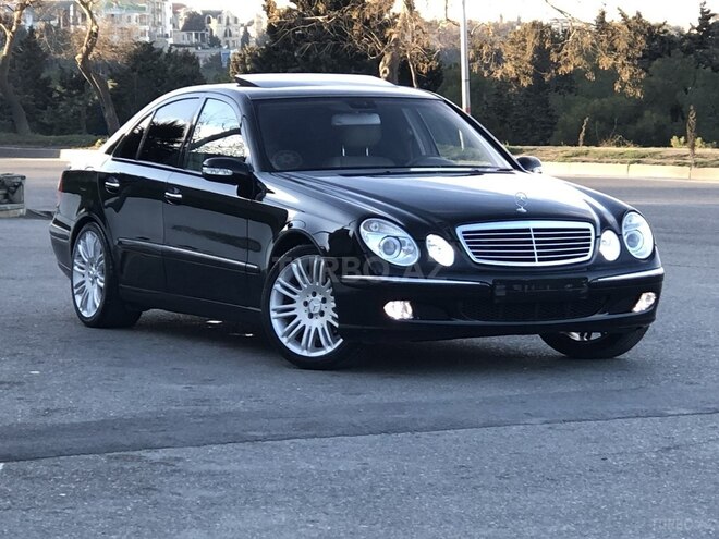 Mercedes E 320 2004, 289,000 km - 3.2 l - Bakı