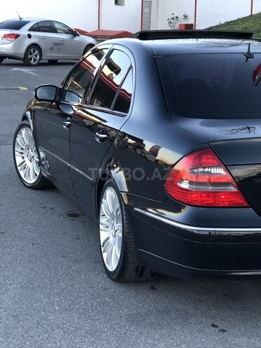Mercedes E 320 2004, 289,000 km - 3.2 l - Bakı