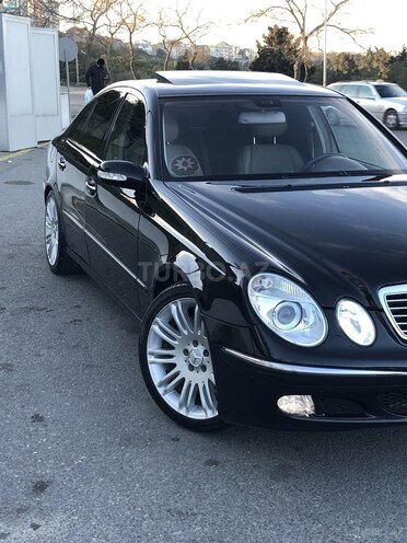 Mercedes E 320 2004, 289,000 km - 3.2 l - Bakı