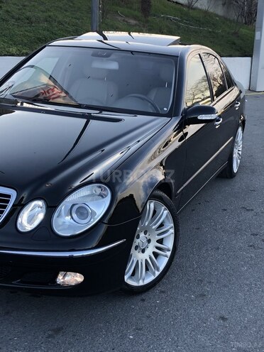 Mercedes E 320 2004, 289,000 km - 3.2 l - Bakı