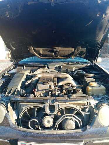 Mercedes E 300 1995, 570,000 km - 3.0 l - Bərdə