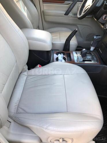 Mitsubishi Pajero 2007, 176,270 km - 3.0 l - Bakı