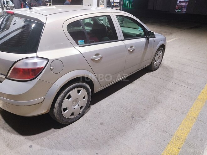 Opel Astra 2006, 173,000 km - 1.4 л - Bakı