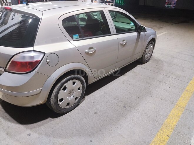 Opel Astra 2006, 173,000 km - 1.4 л - Bakı