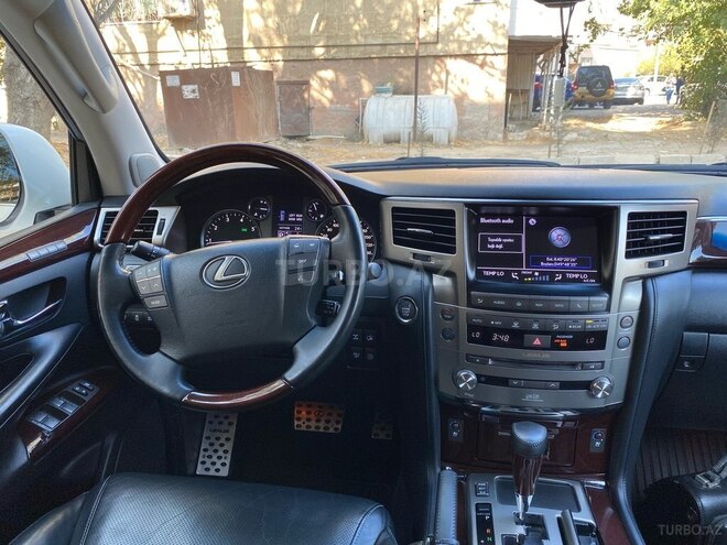 Lexus LX 570 2013, 114,000 km - 5.7 l - Bakı