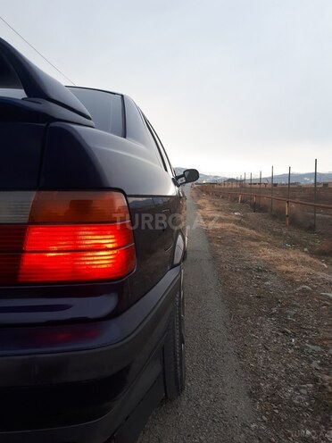 BMW 320 1994, 225,000 km - 2.0 l - Gəncə