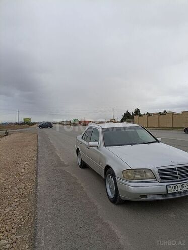 Mercedes C 200 1996, 267,000 km - 2.0 л - Quba