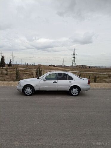 Mercedes C 200 1996, 267,000 km - 2.0 л - Quba