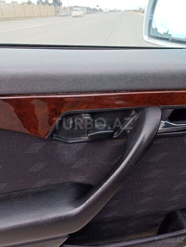 Mercedes C 200 1996, 267,000 km - 2.0 л - Quba