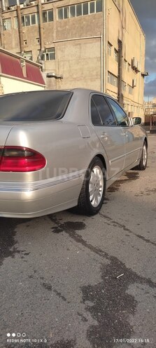 Mercedes E 270 2001, 355,000 km - 2.7 l - Bakı