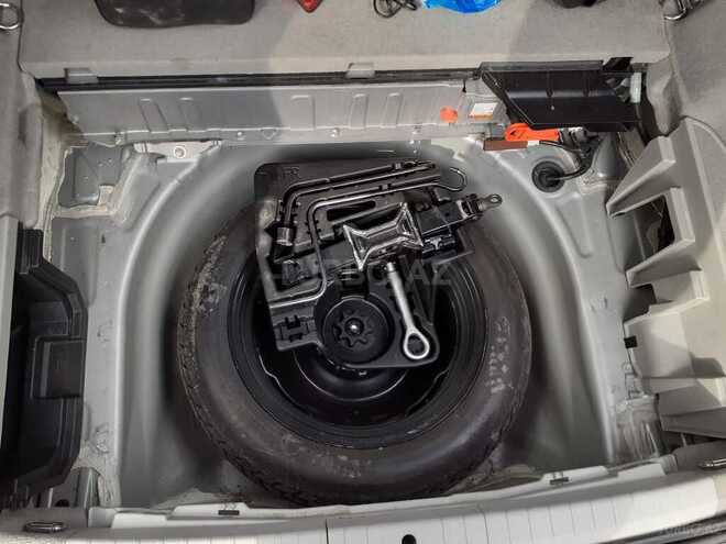 Toyota Prius 2010, 137,000 km - 1.8 л - Bakı