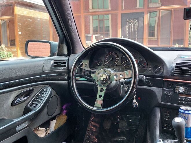 BMW 528 1997, 116,000 km - 2.8 l - Şirvan